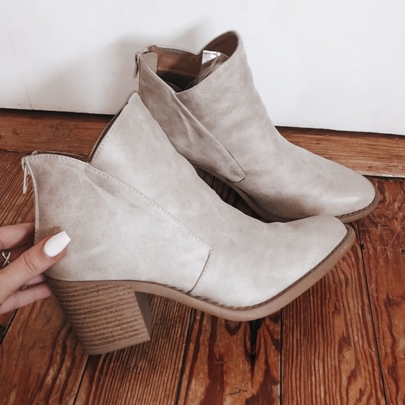 Qupid Shoes - Booties